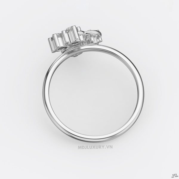 Nhẫn nữ đính hôn vàng trắng 18K thanh lịch MDJ flower F006