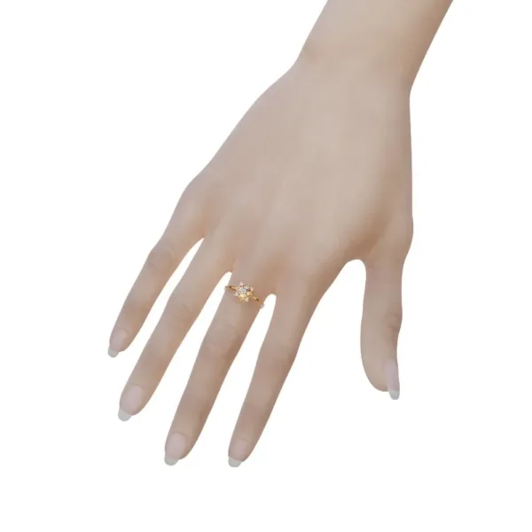 Nhẫn Cầu Hôn MDJ Flower F017