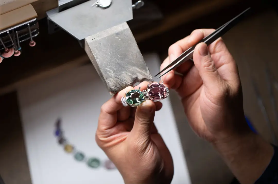 Xưởng Gia Công Vàng Bạc Theo Yêu Cầu Tại Hà Nội – Nâng Tầm Giá Trị Cùng MDJLUXURY