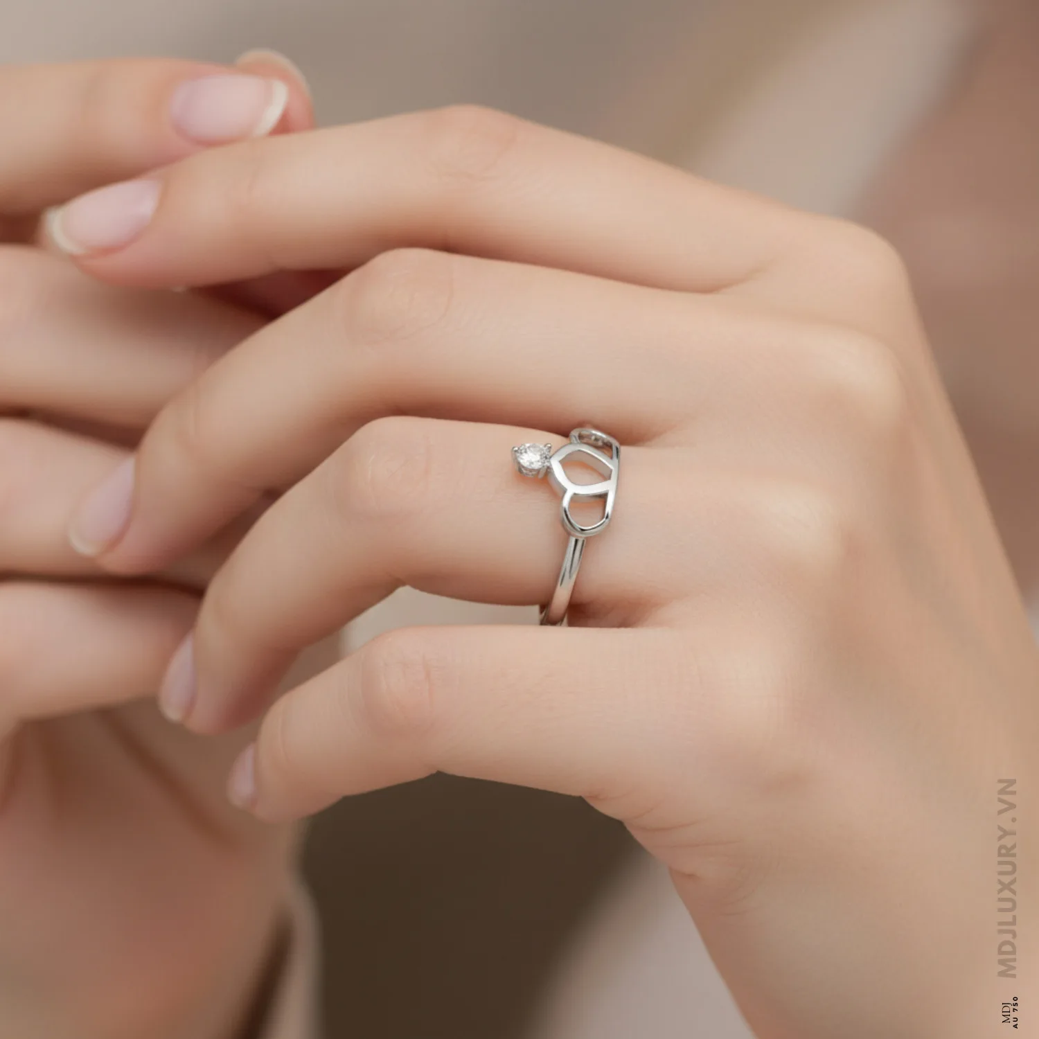 Nhẫn Cầu Hôn Kim Cương Diamond Crown M9019